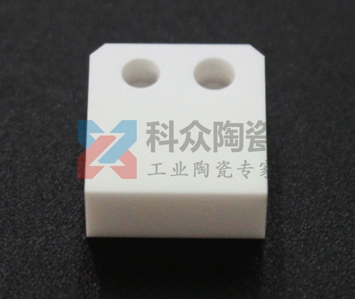 導(dǎo)致氧化鋯陶瓷結(jié)構(gòu)件變形的原因有哪些？（圖